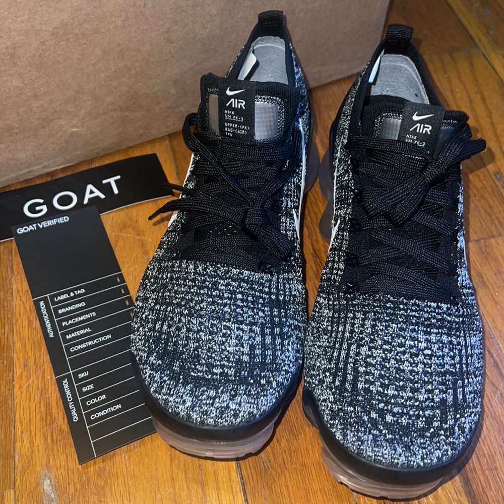 Air VaporMax Flyknit 3 ʻOreoʻ